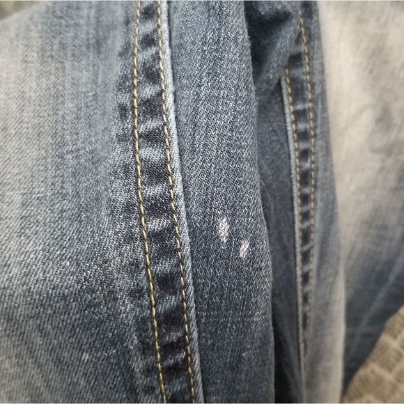 Maurices Jeans - Picture 2 of 6